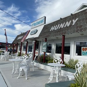 Sunny Hunny by the Sea Family Restaurant & Pancake House